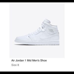 Nike Air Jordan 1 Mid Shoe